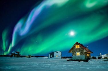 Aurores boréales dans le grand Nord