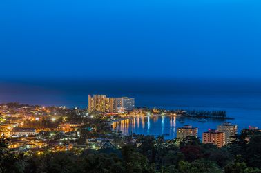 Ocho Rios de nuit