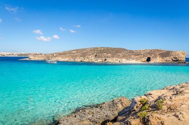 Le lagon bleu de l'île de Comino