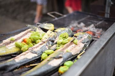 Poissons grillés au piment 