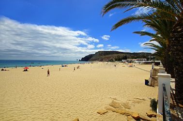 La plage de Praia da Luz